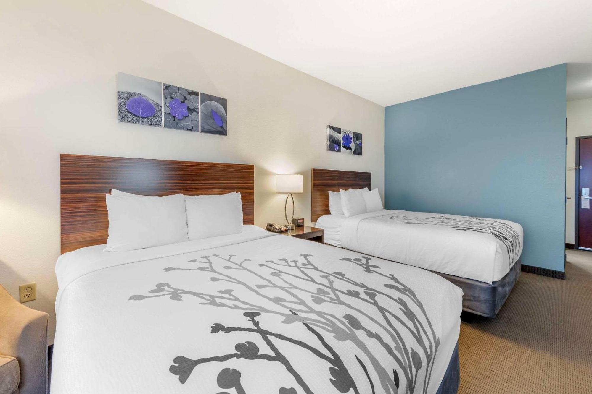 Sleep & Near Hotel Norman